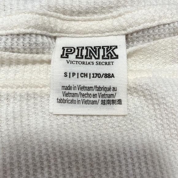 White waffle cropped long sleeve - Picture 3 of 3